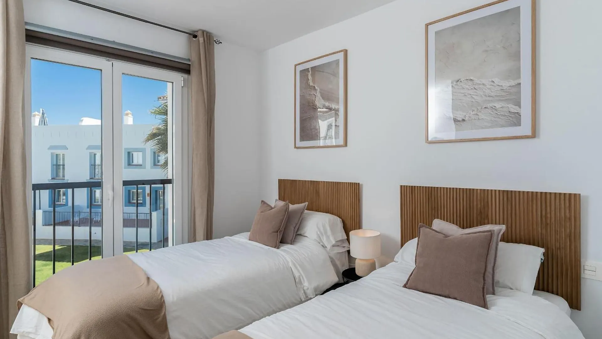 Paraiso Pueblo Penthouse With Solarium - 4202 Estepona 0*,  Španělsko